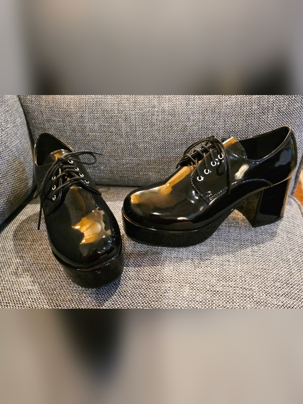 1031 Black Patent Platform Lace-Up Shoes